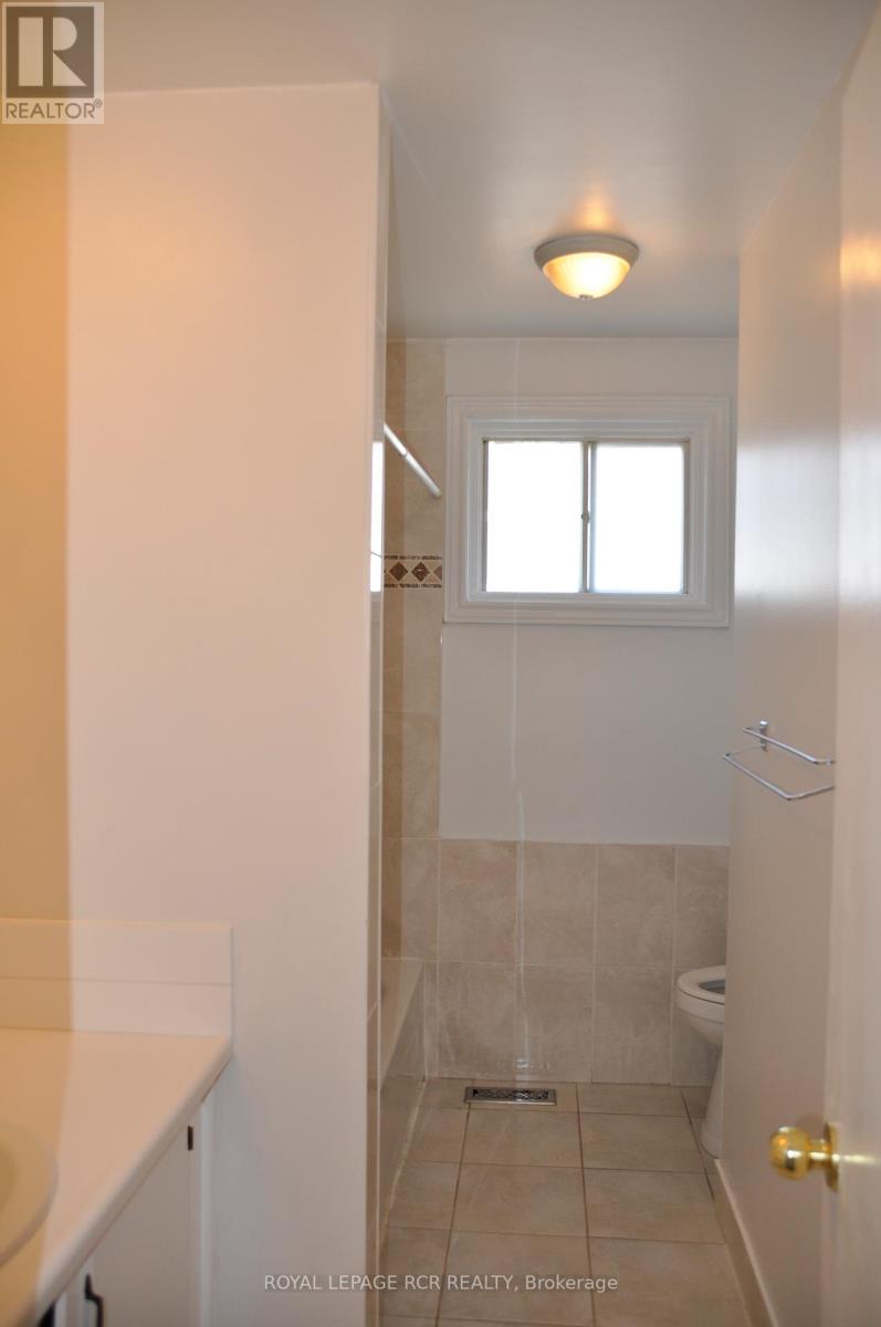 278 Whitehead Crescent, Caledon, Ontario  L7E 3Y2 - Photo 10 - W12390864