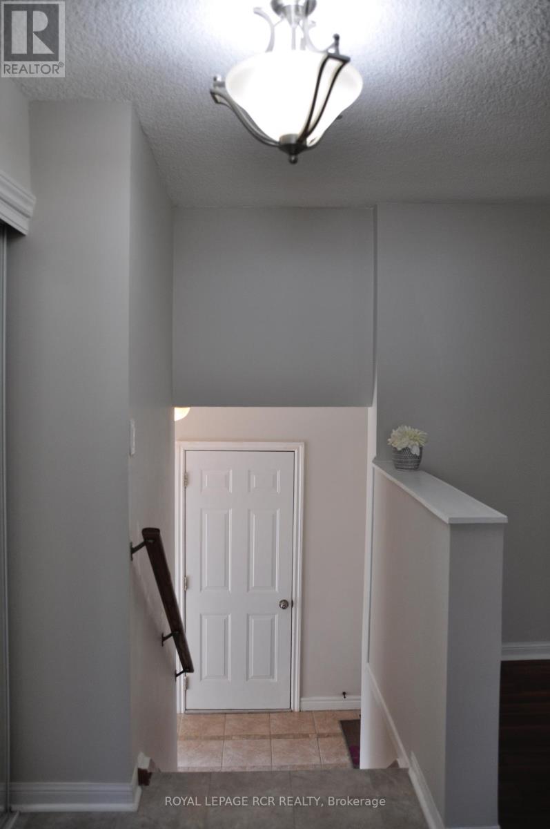 278 Whitehead Crescent, Caledon, Ontario  L7E 3Y2 - Photo 3 - W12390864