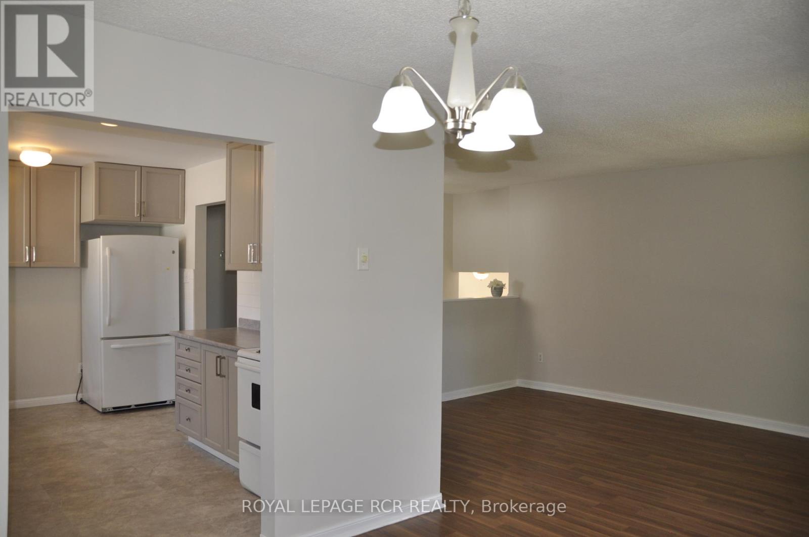 278 Whitehead Crescent, Caledon, Ontario  L7E 3Y2 - Photo 7 - W12390864