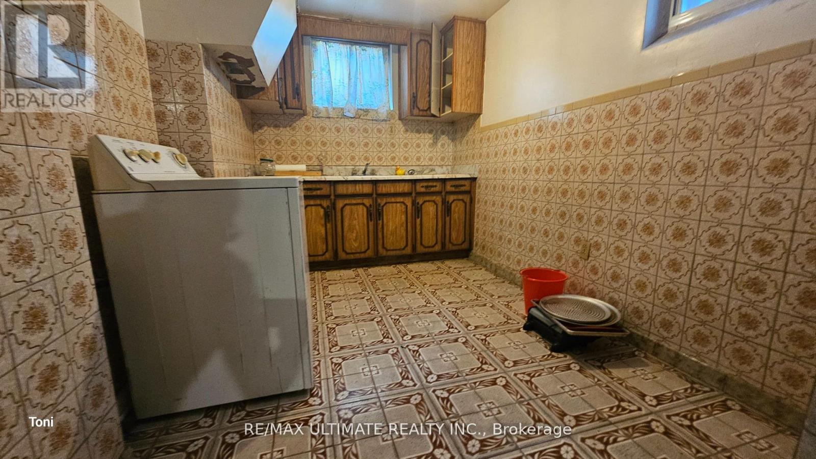 300 Earlscourt Avenue, Toronto, Ontario  M6E 4B8 - Photo 21 - W12390886