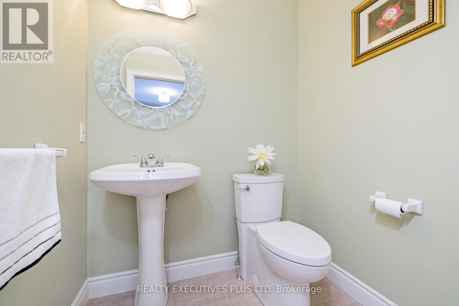 2547 Morrison Avenue, Mississauga, Ontario  L5C 3J6 - Photo 16 - W12390890