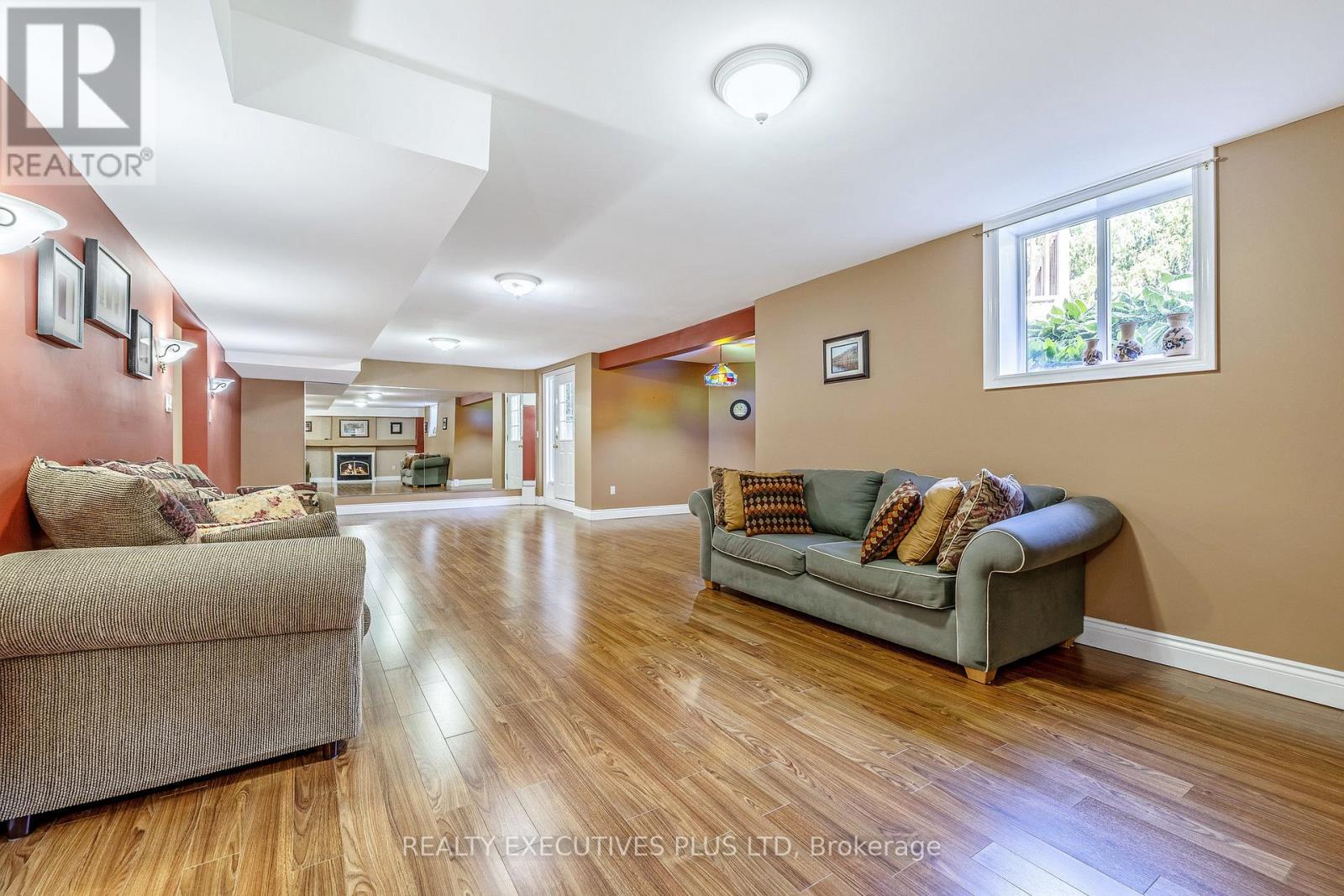 2547 Morrison Avenue, Mississauga, Ontario  L5C 3J6 - Photo 32 - W12390890