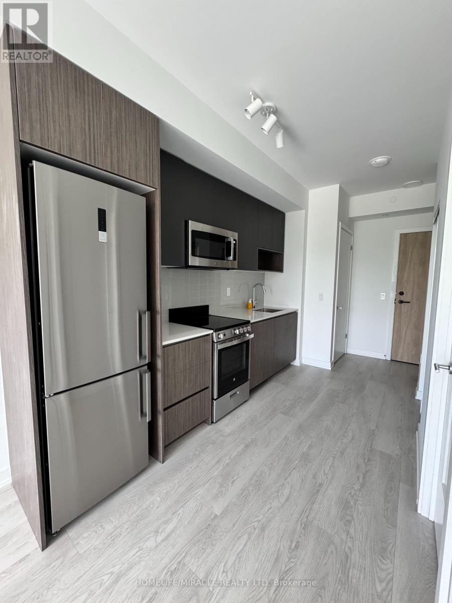 424 - 801 THE QUEENSWAY, Toronto, Ontario