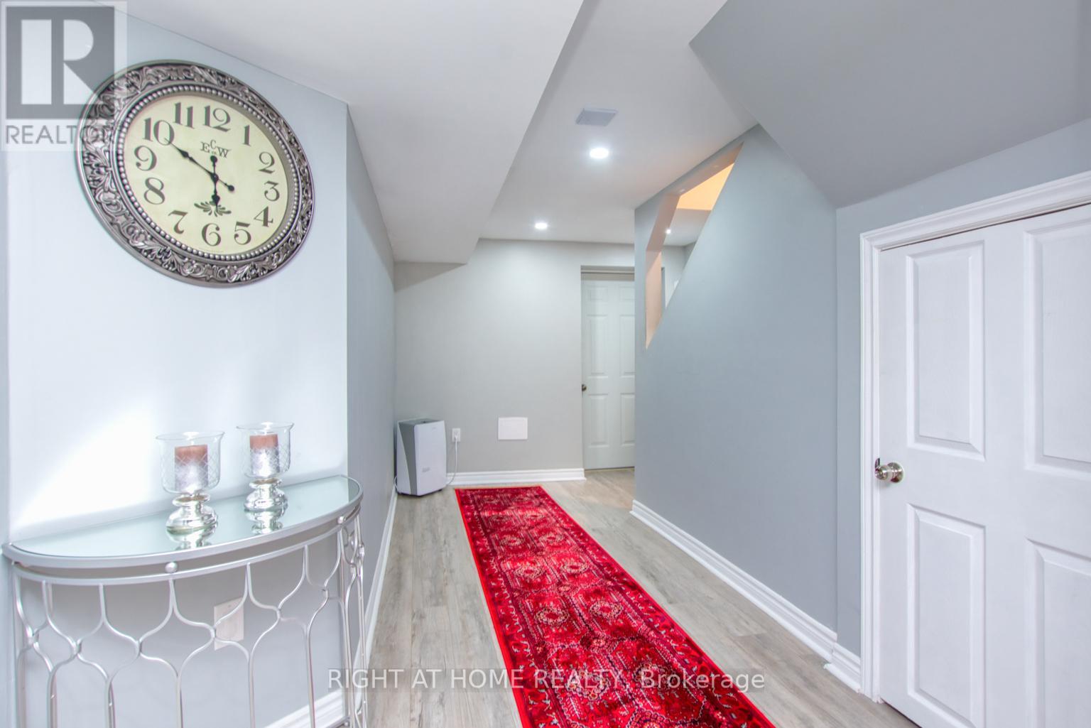 117 Chartwell Circle, Hamilton, Ontario  L9A 0C4 - Photo 37 - X12390710