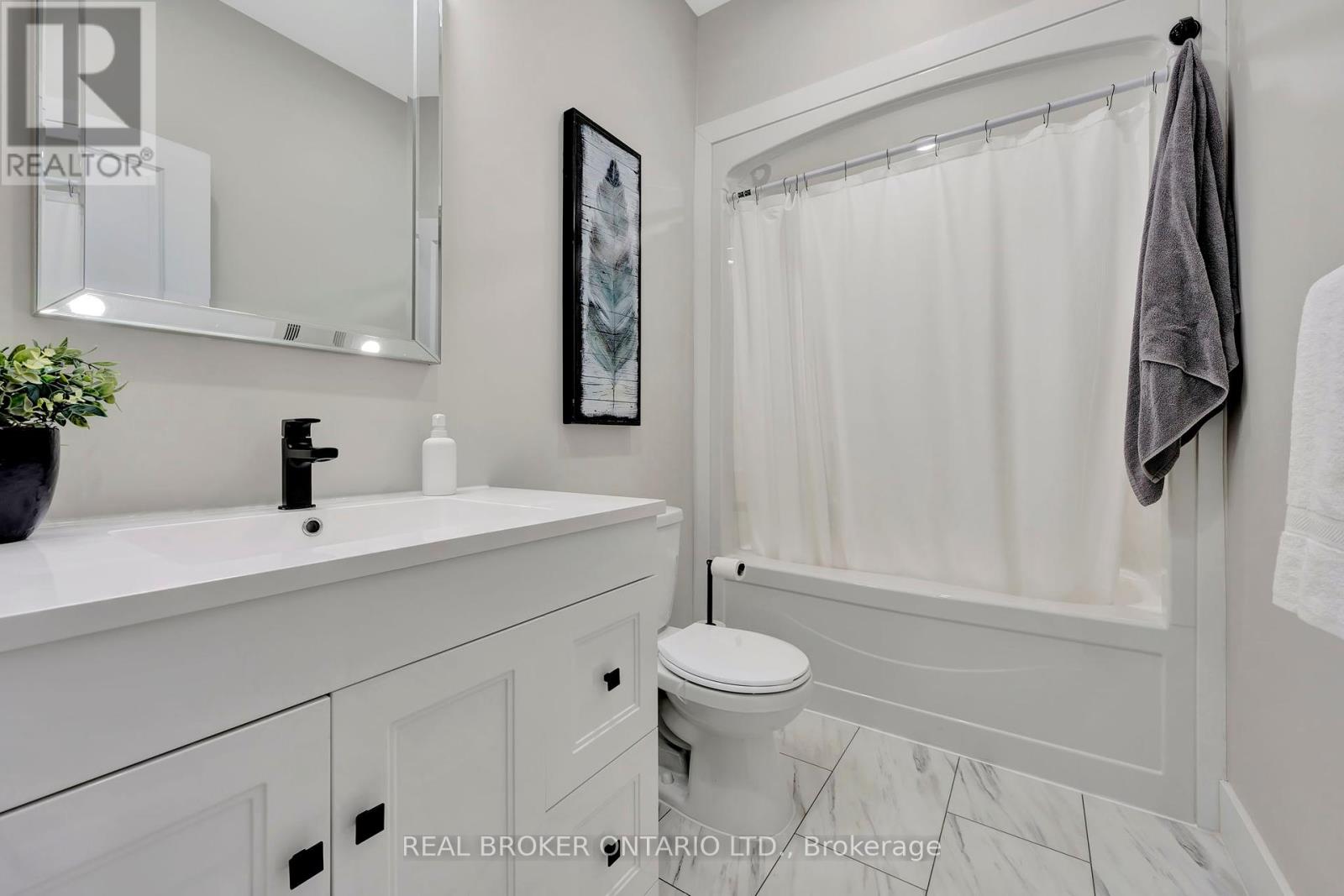 64 Queen Street W, Norfolk, Ontario  N0E 1P0 - Photo 12 - X12390847