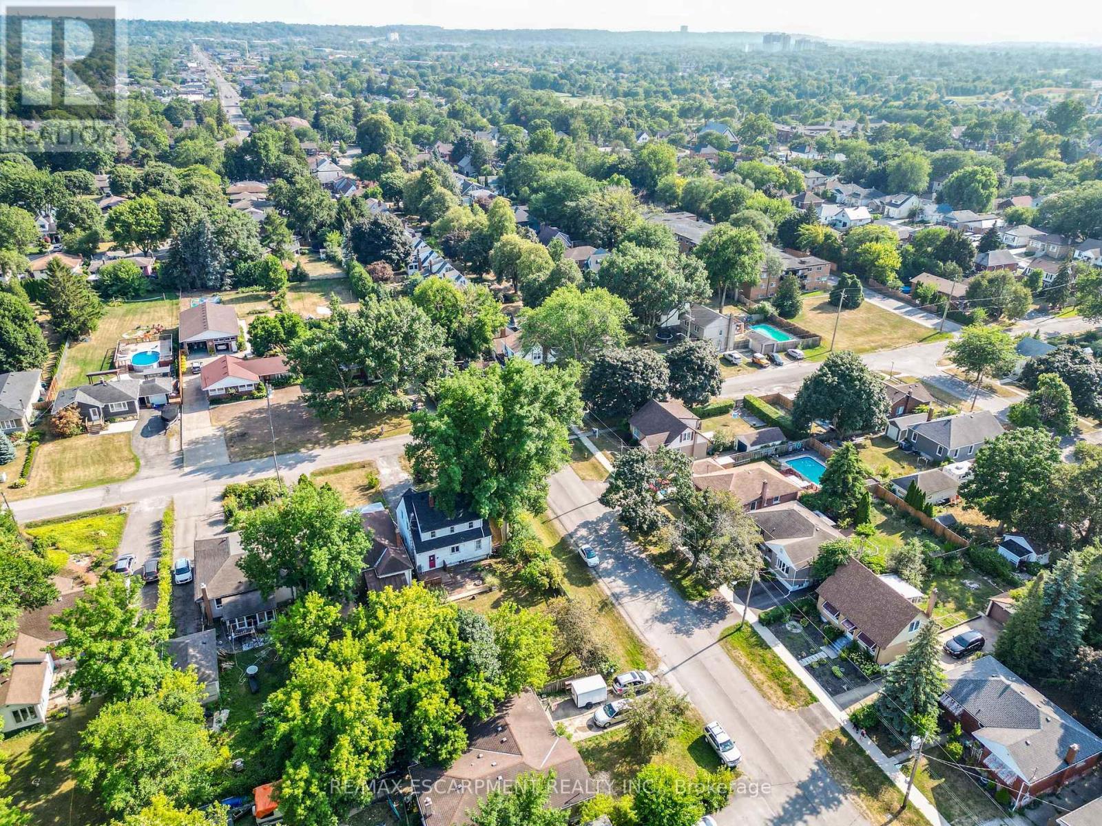 9 Arlington Avenue, St. Catharines, Ontario  L2P 3A3 - Photo 23 - X12390850