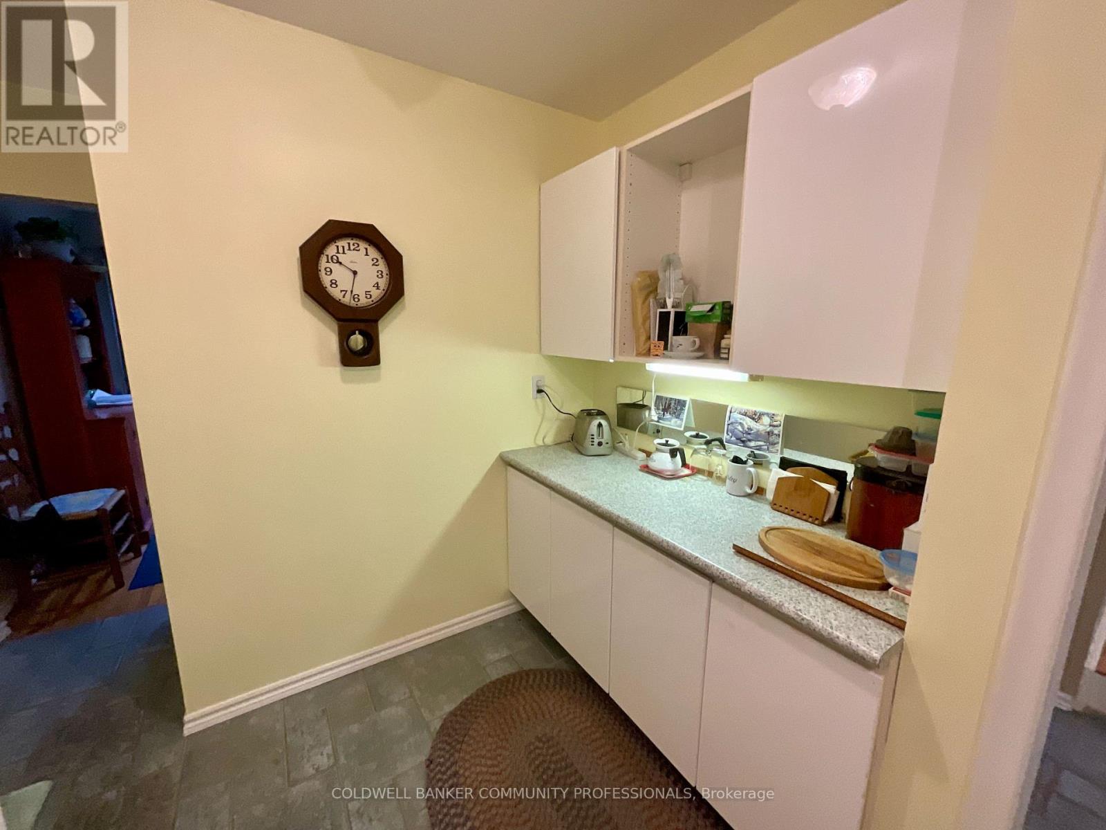 4 - 4 Rosanne Crescent, Hamilton, Ontario  L8T 2T7 - Photo 8 - X12390891