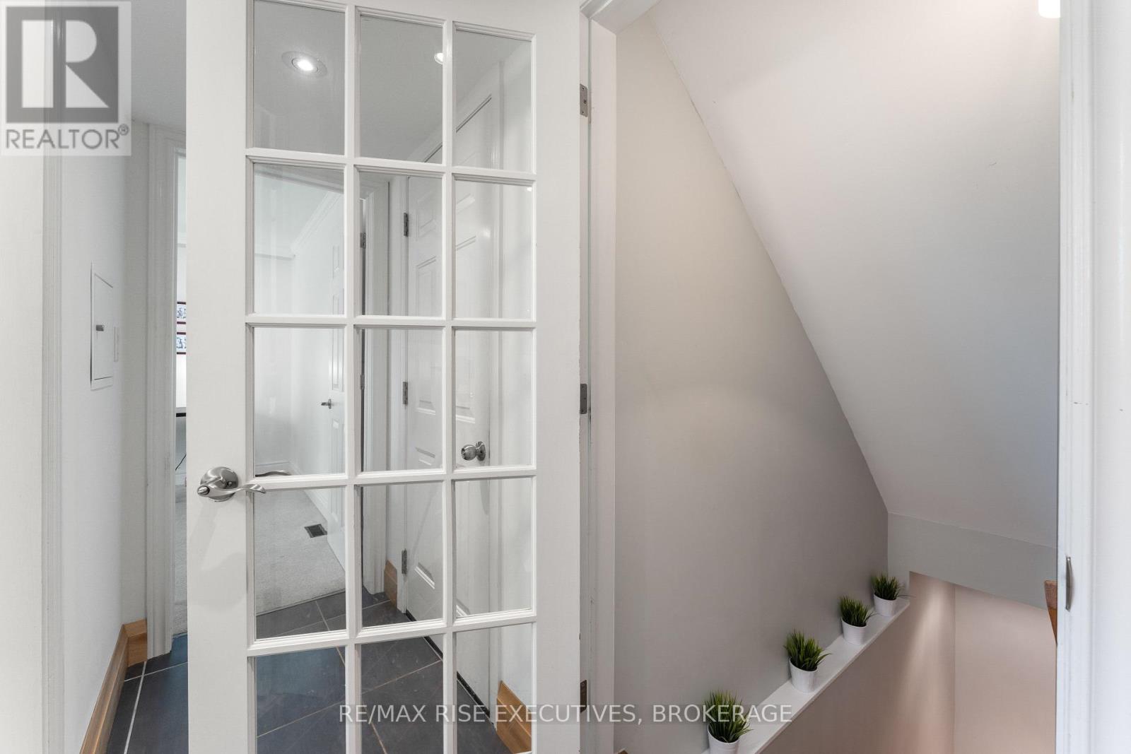 115 Fairway Hill Crescent, Kingston, Ontario  K7M 2B5 - Photo 18 - X12391051