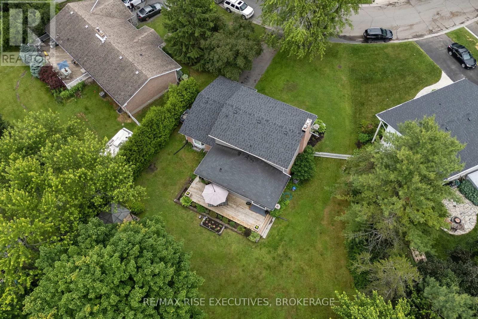 115 Fairway Hill Crescent, Kingston, Ontario  K7M 2B5 - Photo 48 - X12391051
