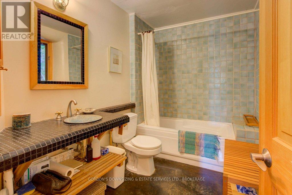 1084 Moon Road, Frontenac, Ontario  K0H 1T0 - Photo 19 - X12391103