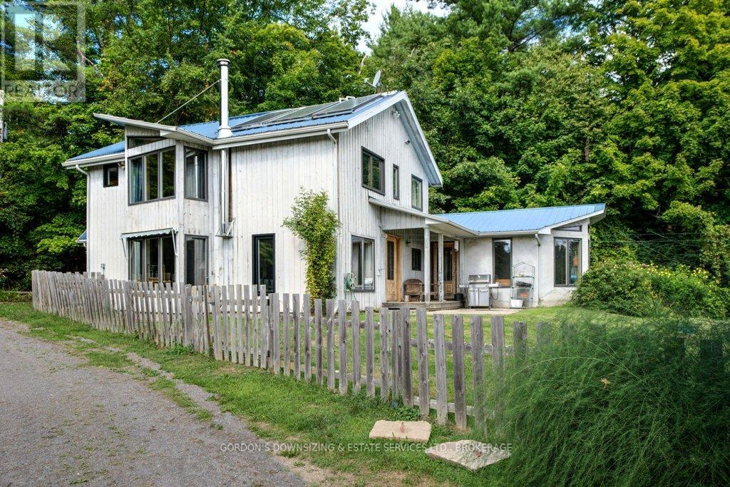 1084 Moon Road, Frontenac, Ontario  K0H 1T0 - Photo 3 - X12391103