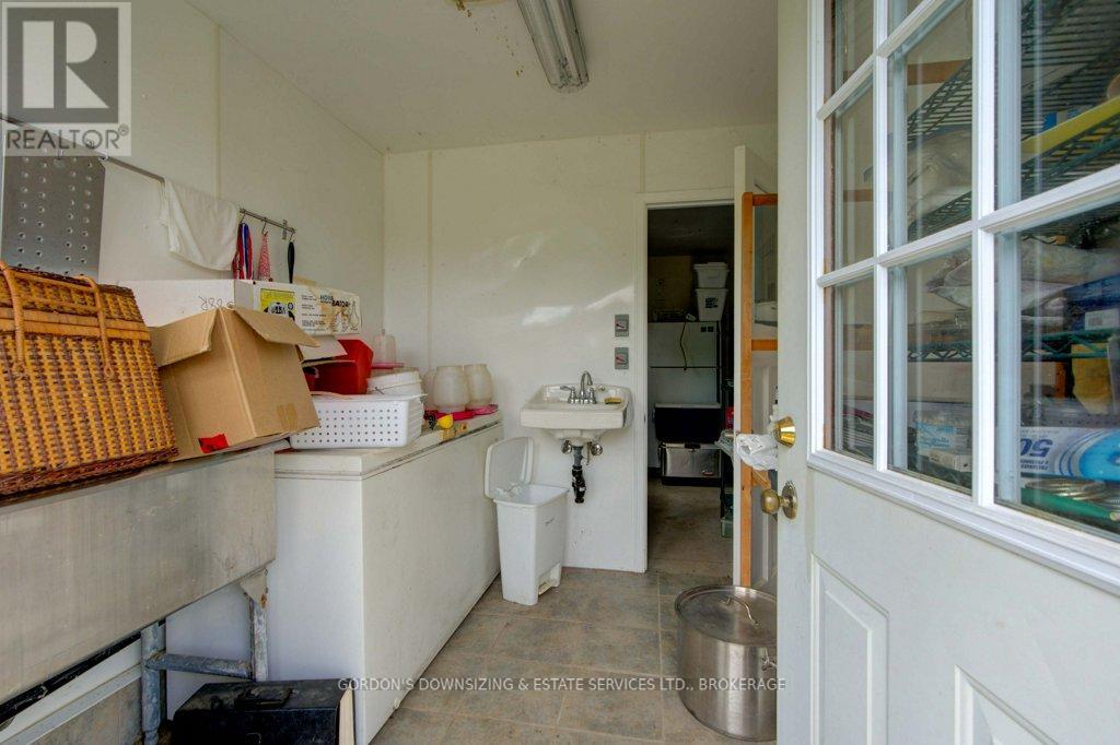 1084 Moon Road, Frontenac, Ontario  K0H 1T0 - Photo 33 - X12391103