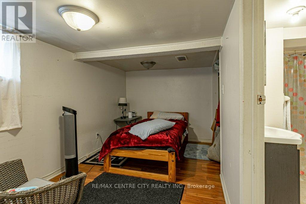 203 Rectory Street, London East, Ontario  N5Z 2A6 - Photo 21 - X12391115