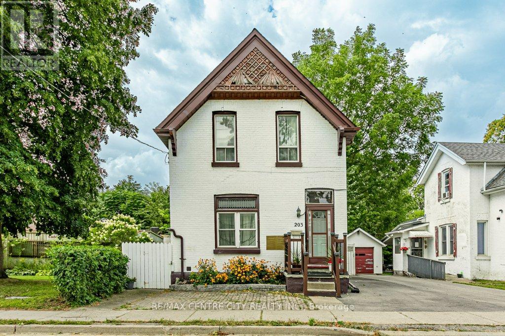 203 Rectory Street, London East, Ontario  N5Z 2A6 - Photo 1 - X12391161