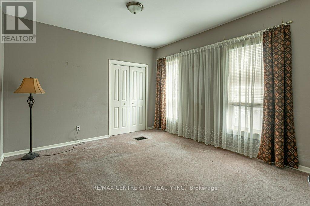 203 Rectory Street, London East, Ontario  N5Z 2A6 - Photo 17 - X12391161