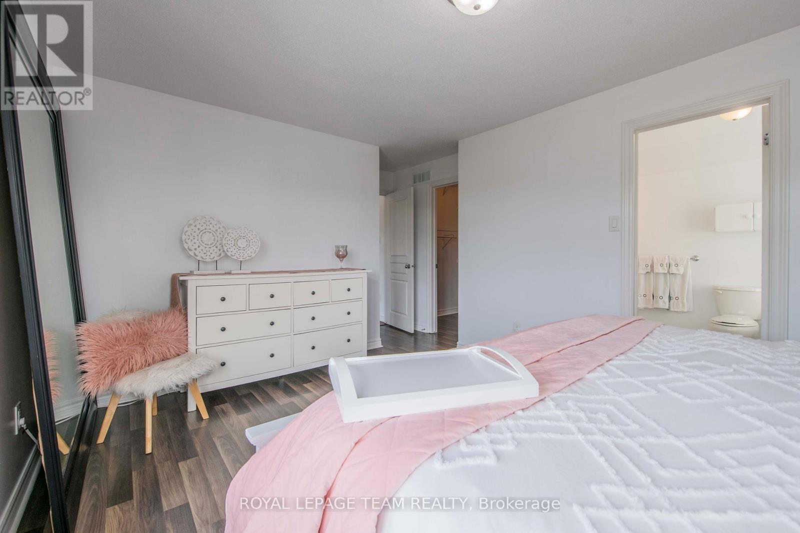 500 Grand Tully Way, Ottawa, Ontario  K1V 2M9 - Photo 29 - X12391108