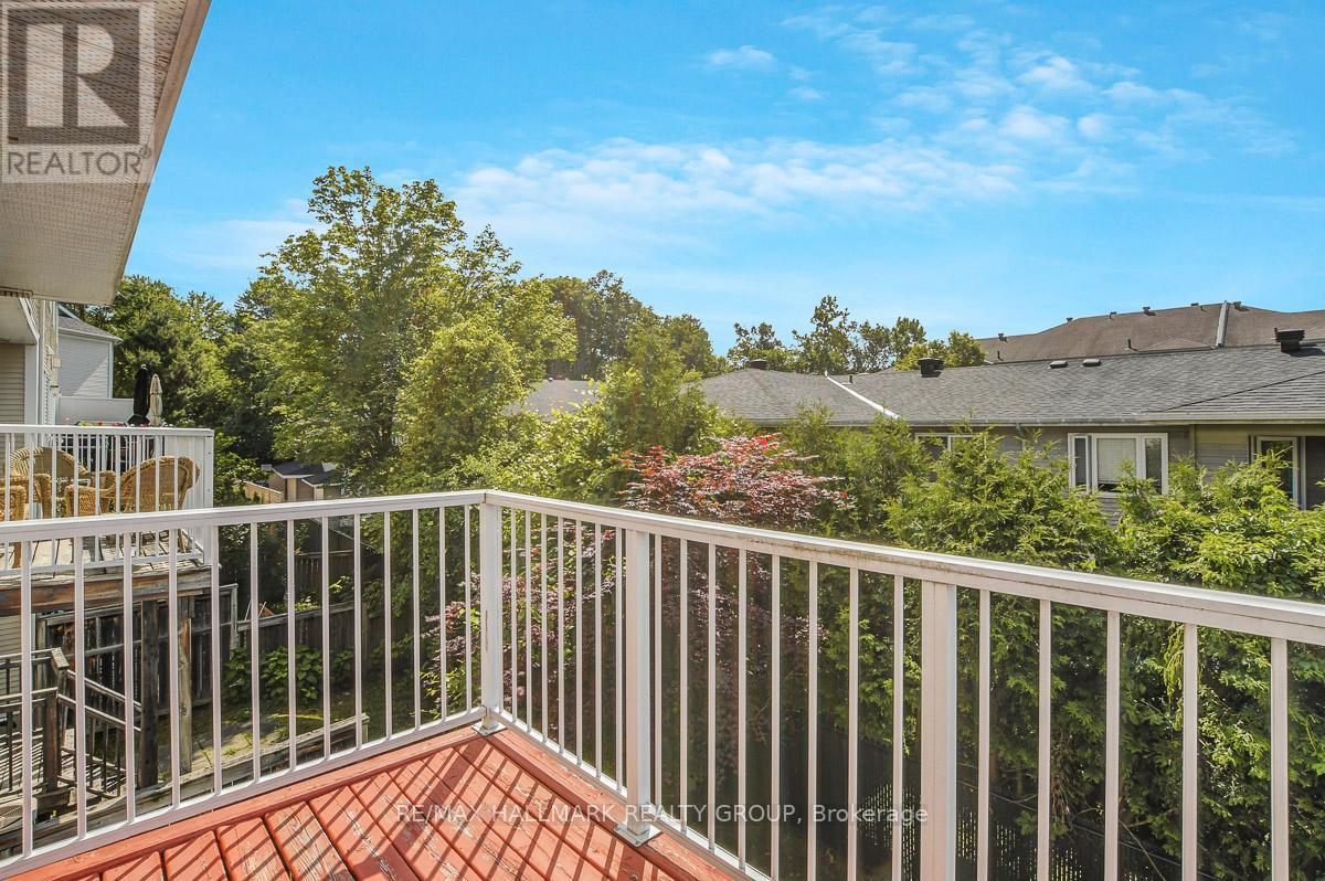 553 Burleigh Private, Ottawa, Ontario  K1J 1J9 - Photo 11 - X12391141