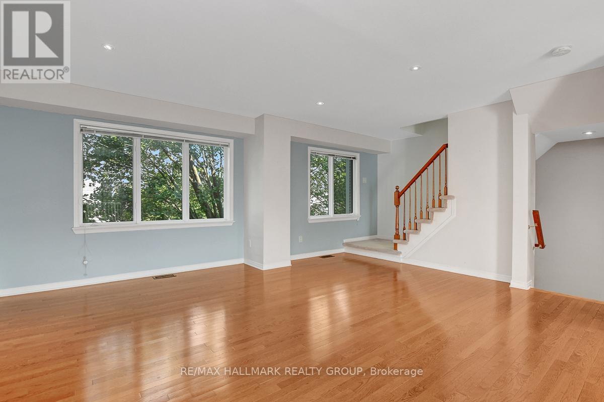 553 Burleigh Private, Ottawa, Ontario  K1J 1J9 - Photo 17 - X12391141