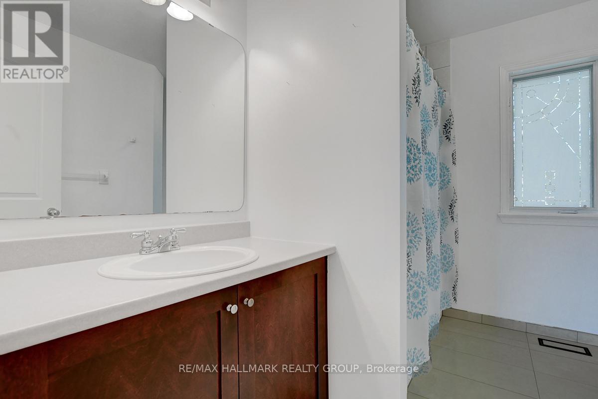 553 Burleigh Private, Ottawa, Ontario  K1J 1J9 - Photo 24 - X12391141