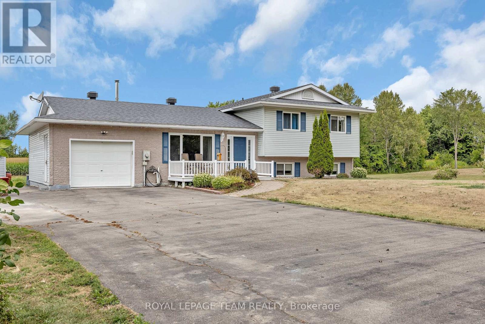 772 Kitley Line 3 Road, Elizabethtown-Kitley, Ontario  K0G 1G0 - Photo 5 - X12391165
