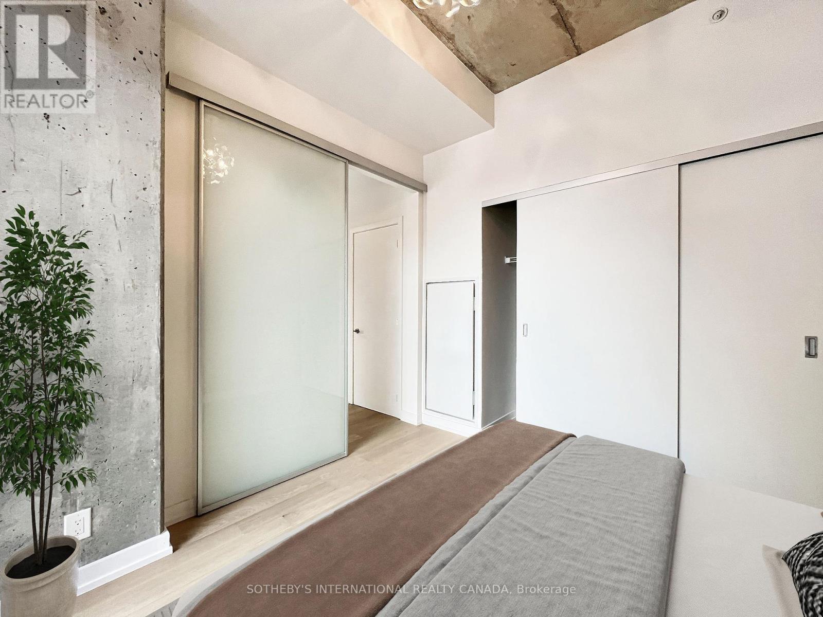 606 - 11 Charlotte Street, Toronto, Ontario  M5V 0M6 - Photo 11 - C12390967