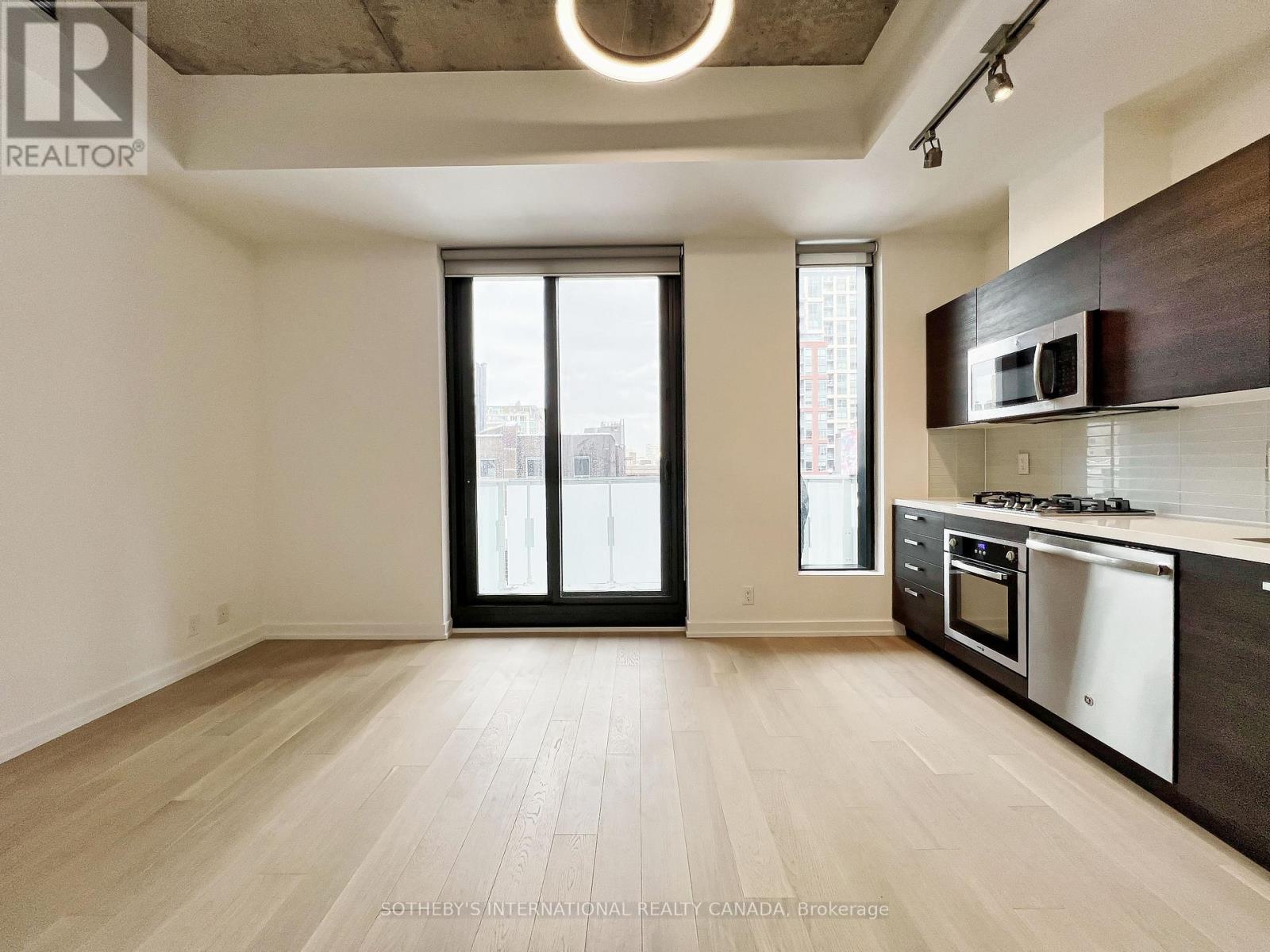606 - 11 Charlotte Street, Toronto, Ontario  M5V 0M6 - Photo 2 - C12390967