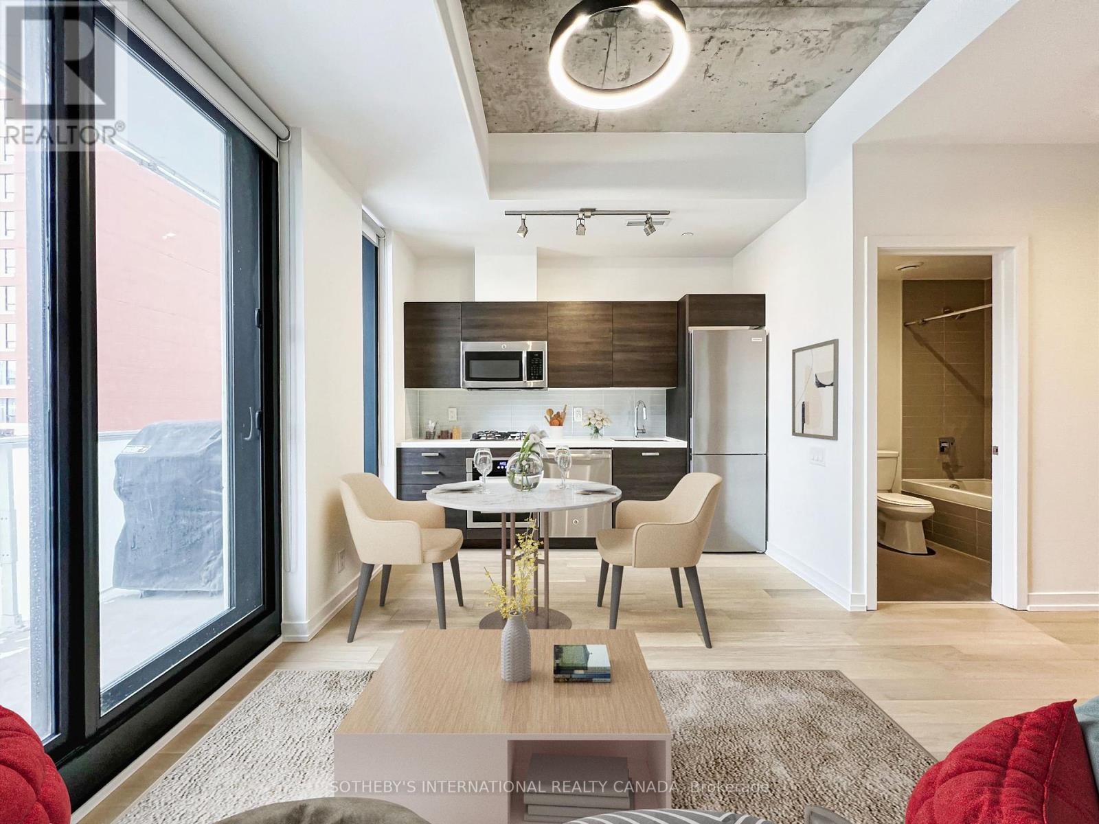 606 - 11 Charlotte Street, Toronto, Ontario  M5V 0M6 - Photo 3 - C12390967