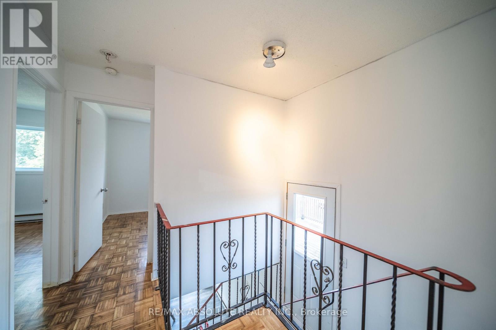 294 Therese Avenue, Clarence-Rockland, Ontario  K4K 1G9 - Photo 17 - X12391206