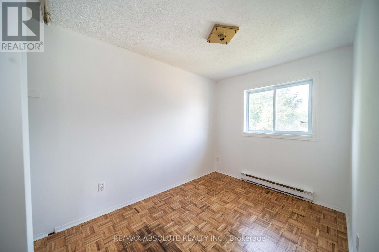 294 Therese Avenue, Clarence-Rockland, Ontario  K4K 1G9 - Photo 19 - X12391206