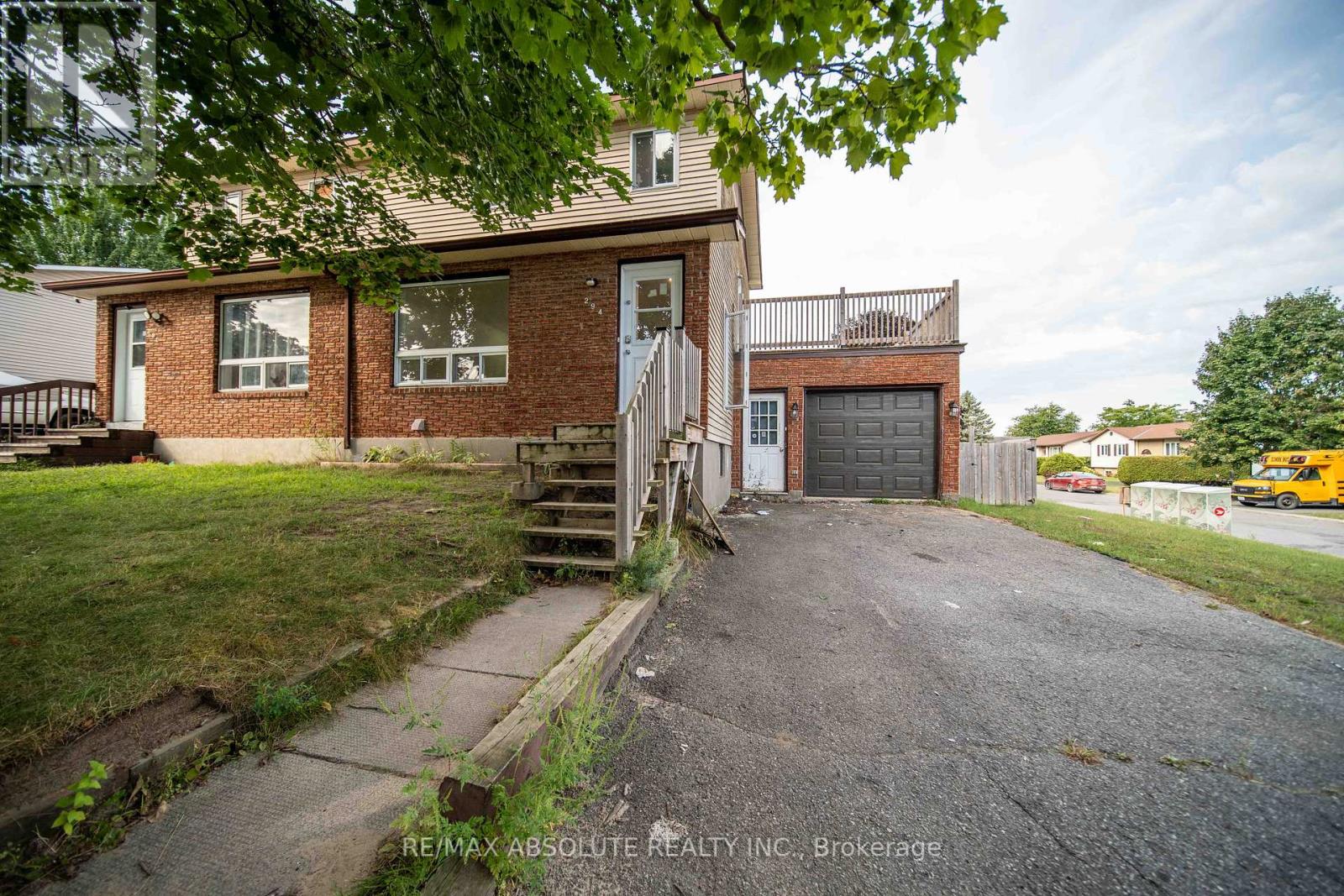 294 Therese Avenue, Clarence-Rockland, Ontario  K4K 1G9 - Photo 3 - X12391206