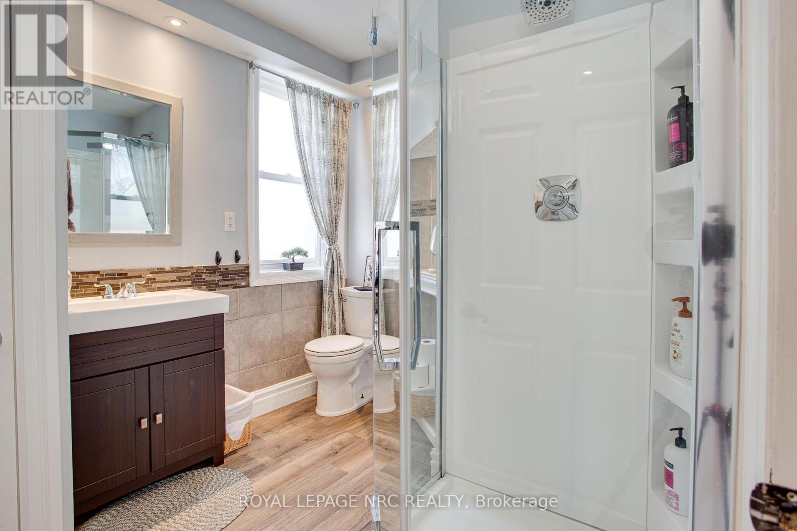 3776 Fairfield Avenue, Fort Erie, Ontario  L0S 1B0 - Photo 35 - X12391145