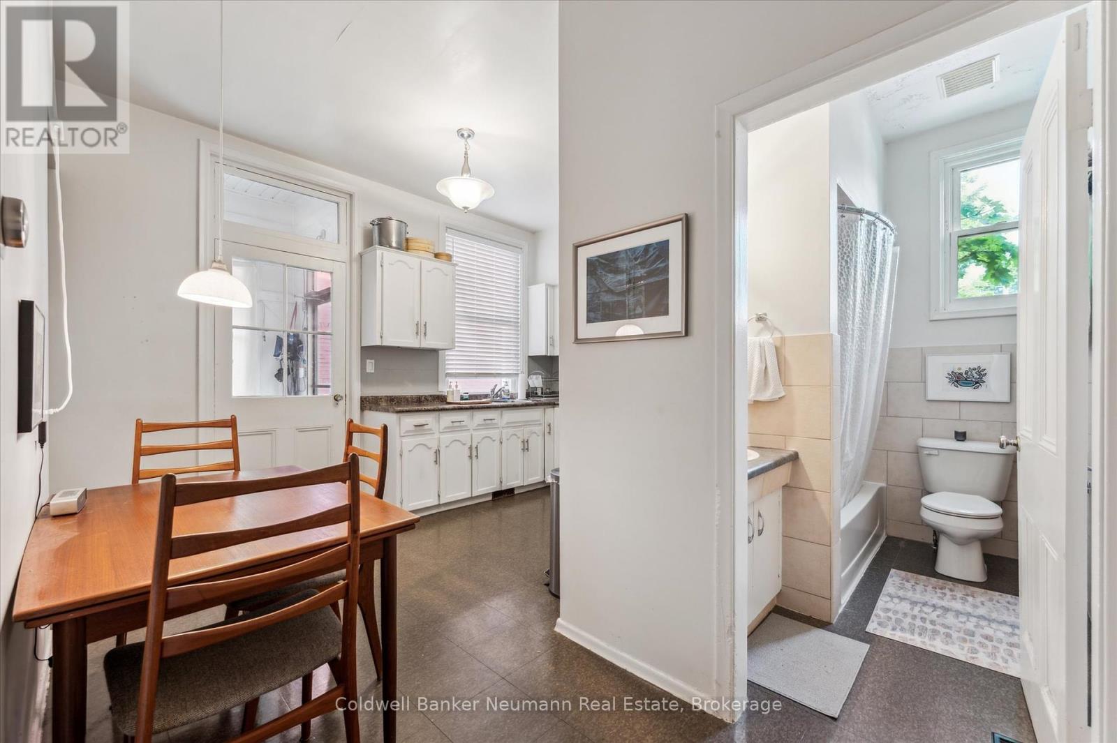 Property at 7 CAMBRIDGE STREET image 5