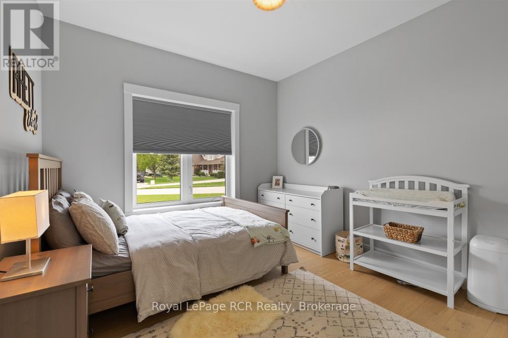 13 Jonathan Crescent, South Bruce, Ontario  N0G 2J0 - Photo 24 - X12391170