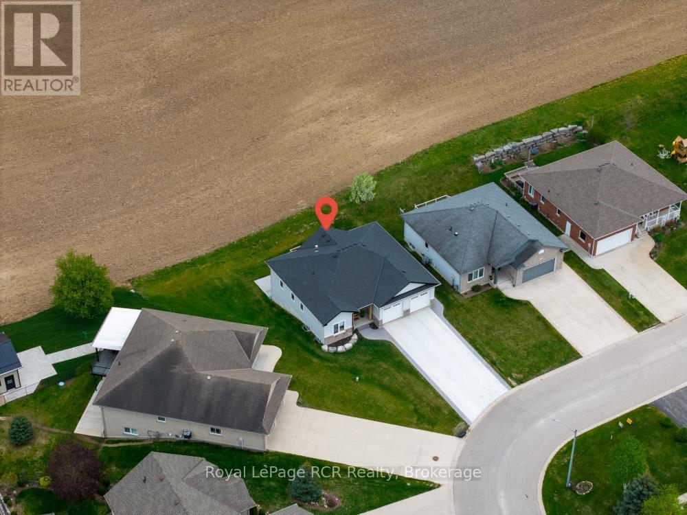 13 Jonathan Crescent, South Bruce, Ontario  N0G 2J0 - Photo 42 - X12391170