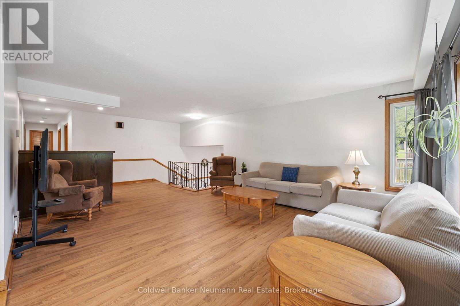 5 A Hamilton Drive, Guelph/eramosa, Ontario  N1H 6J2 - Photo 10 - X12391213