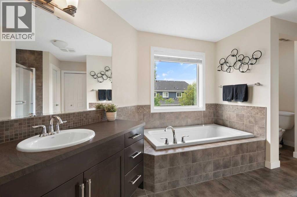 393 River Heights Drive, Cochrane, Alberta  T4C 0H8 - Photo 25 - A2229208