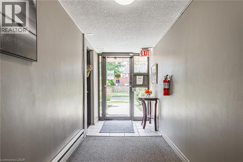 469 Claridge Road Unit# 1, Burlington, Ontario  L7N 2S1 - Photo 5 - 40765032