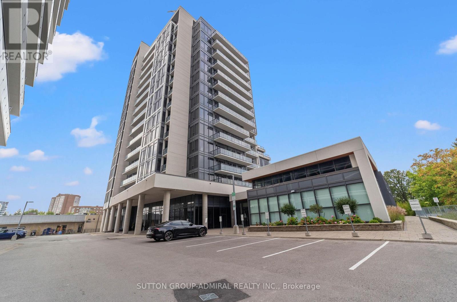 916 - 9618 Yonge Street, Richmond Hill, Ontario  L4C 0X5 - Photo 1 - N12390927