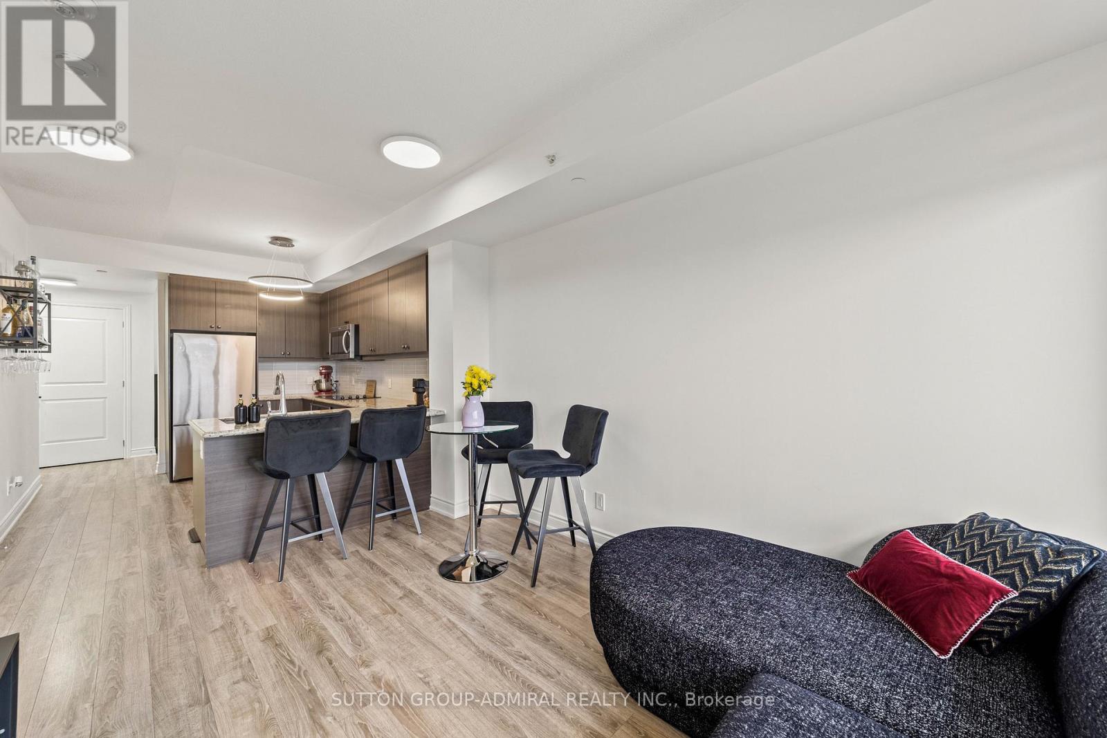 916 - 9618 Yonge Street, Richmond Hill, Ontario  L4C 0X5 - Photo 26 - N12390927