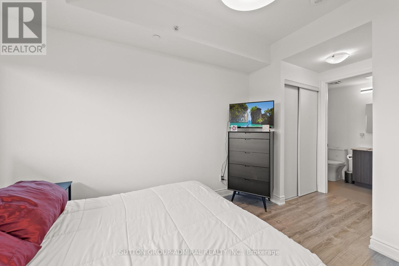 916 - 9618 Yonge Street, Richmond Hill, Ontario  L4C 0X5 - Photo 35 - N12390927