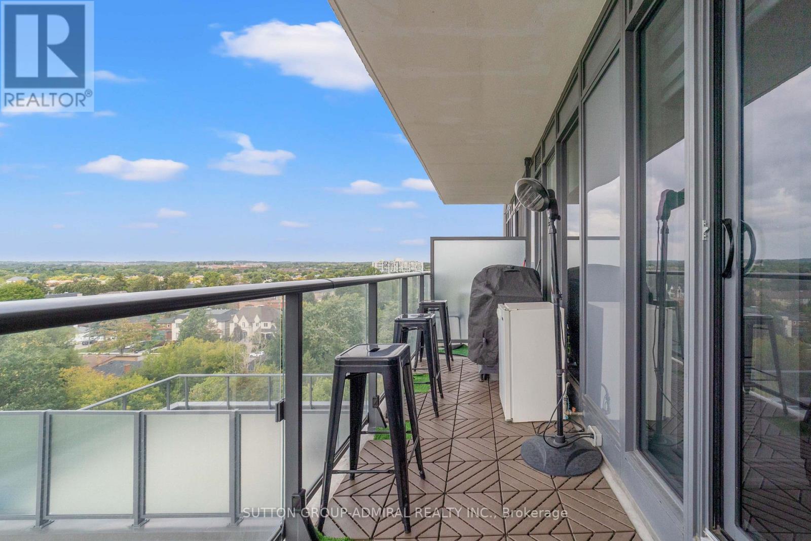 916 - 9618 Yonge Street, Richmond Hill, Ontario  L4C 0X5 - Photo 40 - N12390927