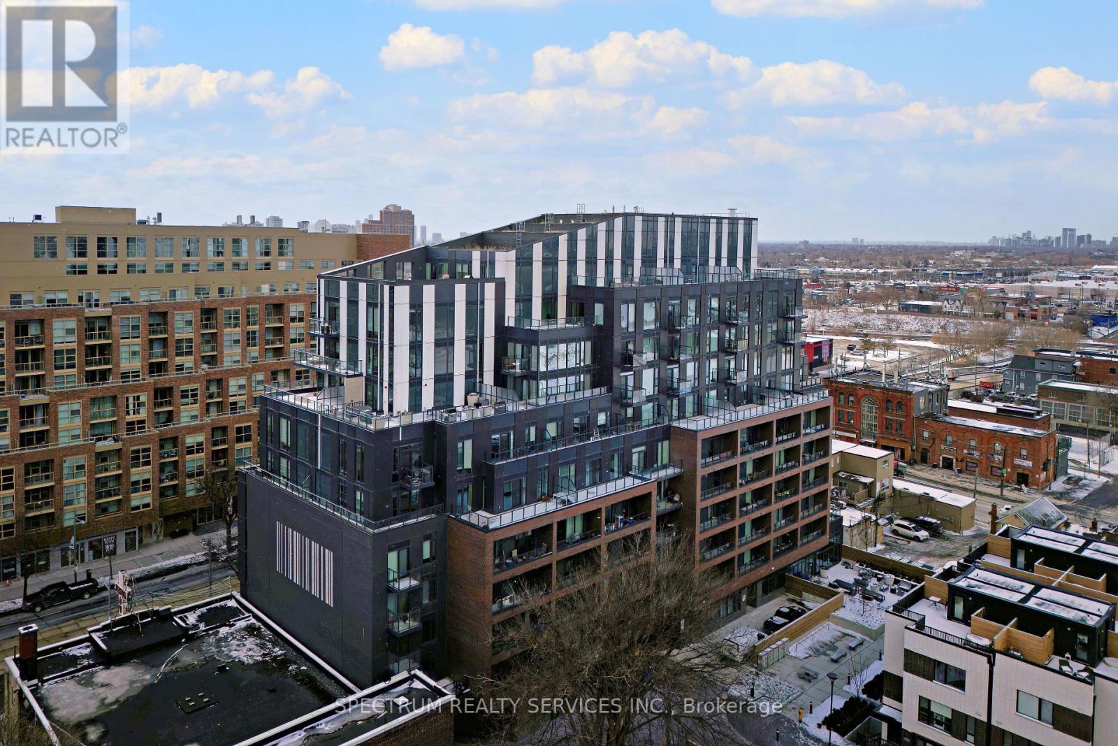 215 - 1808 ST. CLAIR AVENUE W, Toronto, Ontario