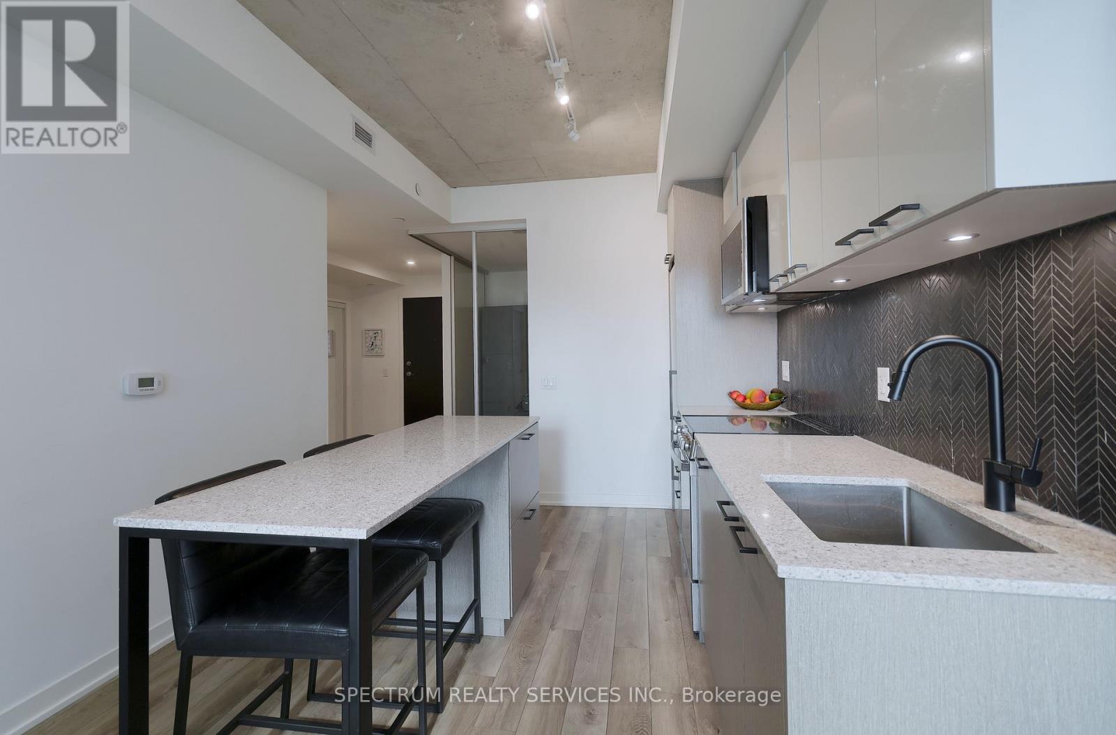 215 - 1808 St. Clair Avenue W, Toronto, Ontario  M6N 0C1 - Photo 19 - W12390983