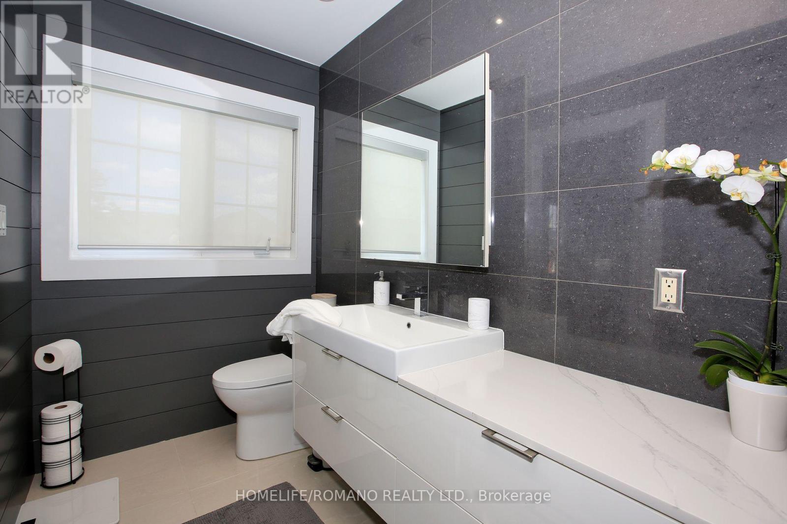 14 Ramage Lane, Toronto, Ontario  M9C 5S6 - Photo 24 - W12391001
