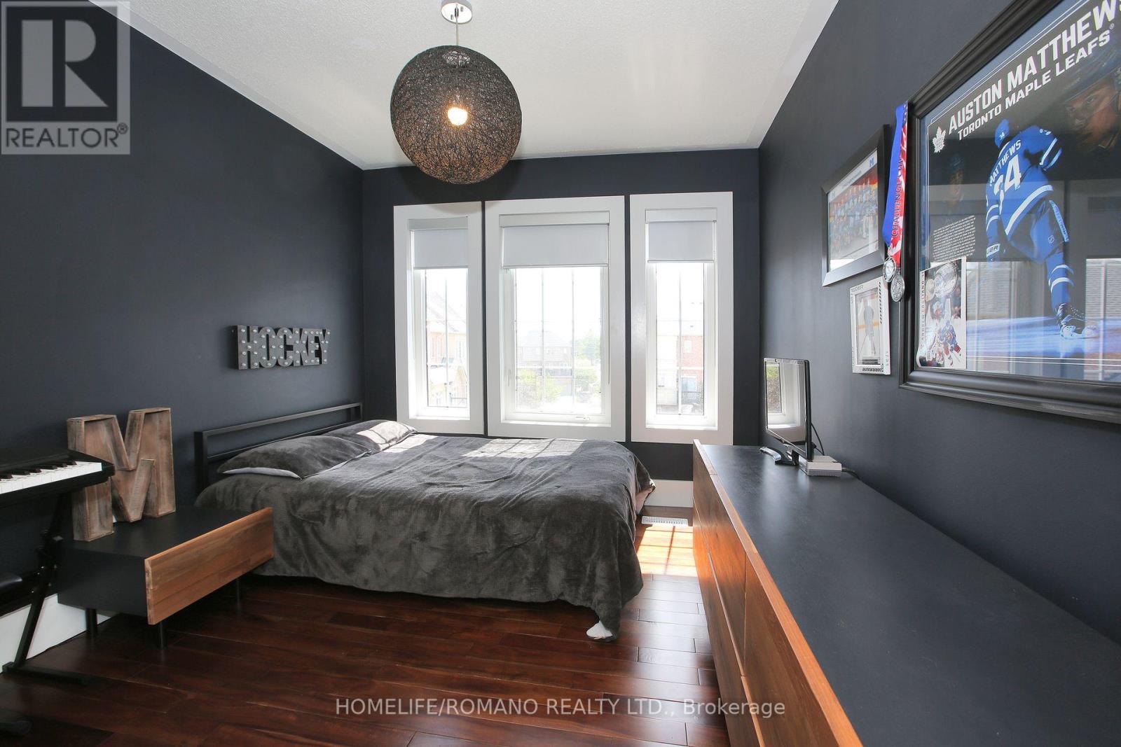 14 Ramage Lane, Toronto, Ontario  M9C 5S6 - Photo 27 - W12391001