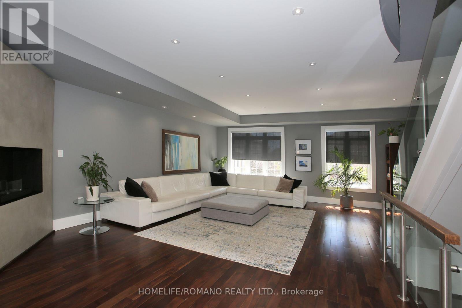 14 Ramage Lane, Toronto, Ontario  M9C 5S6 - Photo 9 - W12391001
