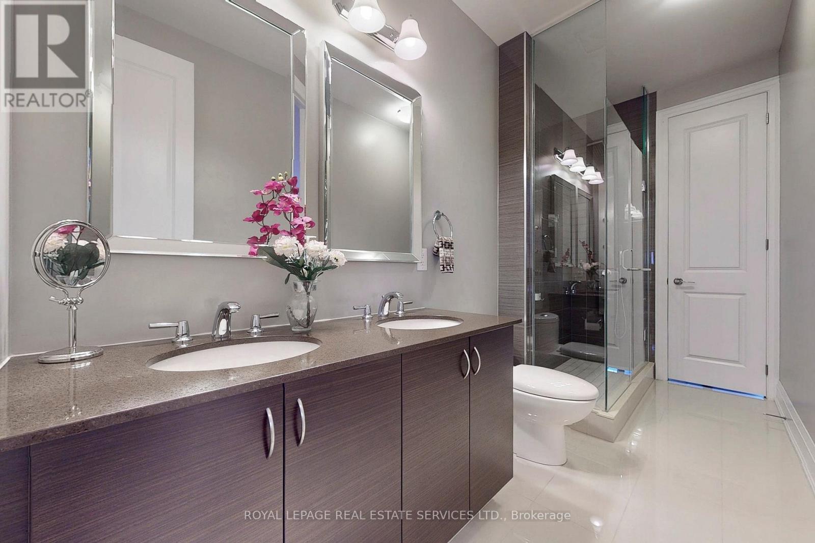 149 Coastline Drive, Brampton, Ontario  L6Y 0L7 - Photo 35 - W12391022