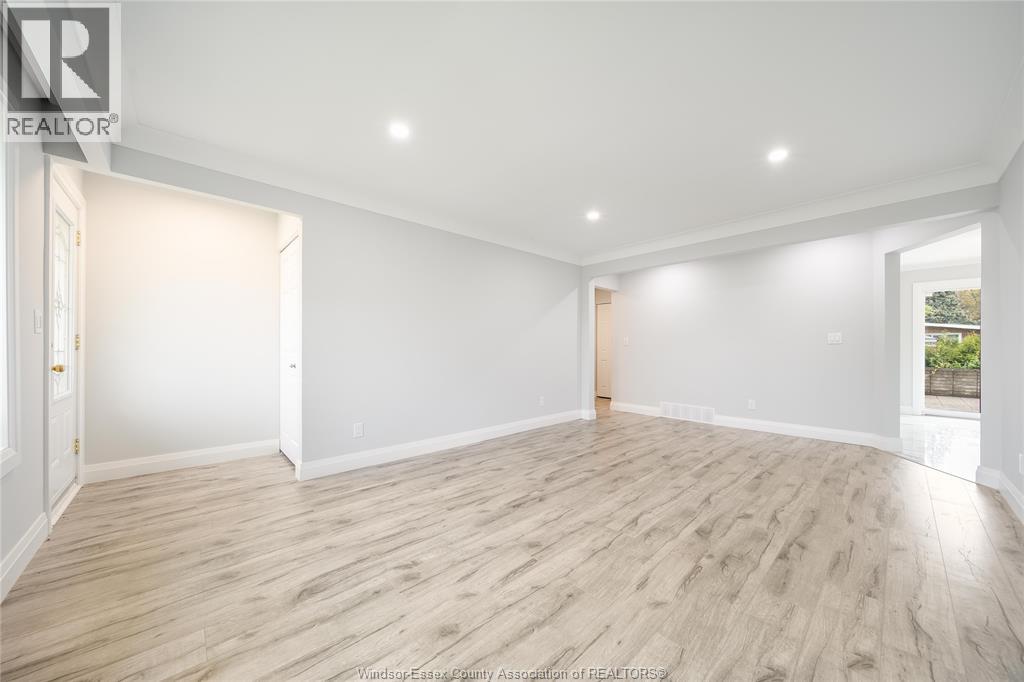 890 Wallace Avenue Unit# Main, Windsor, Ontario  N9G 2P3 - Photo 8 - 25022841
