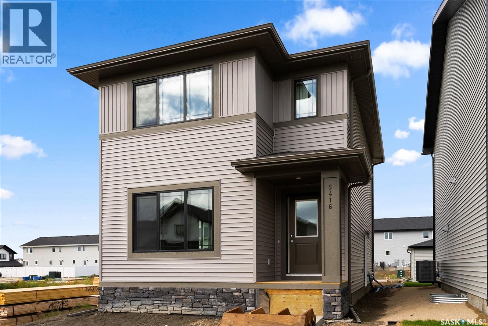 5416 Nicholson Avenue, Regina, Saskatchewan  S4V 4B4 - Photo 1 - SK993884
