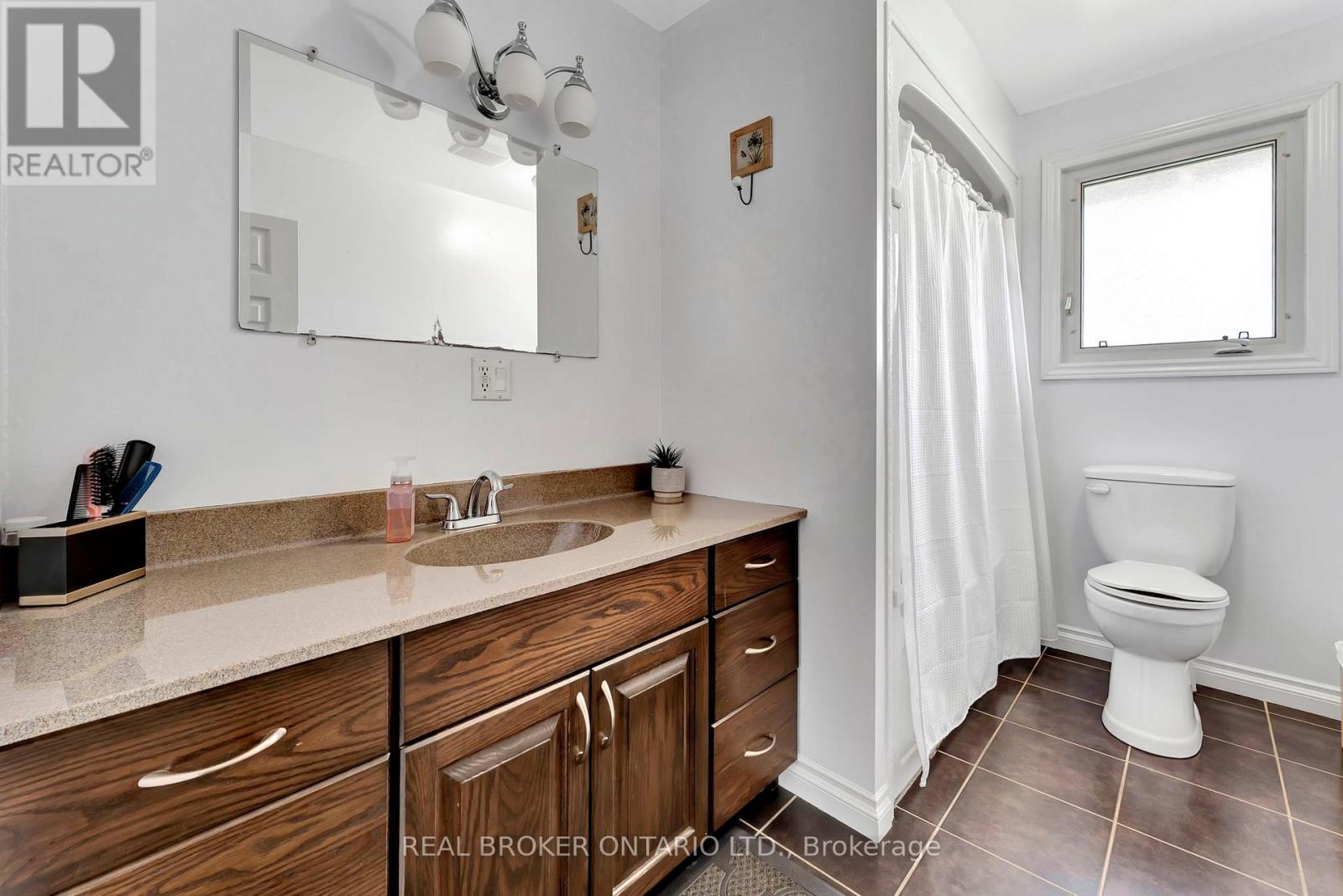1684 Hazen Road, Norfolk, Ontario  N0E 1G0 - Photo 18 - X12390909
